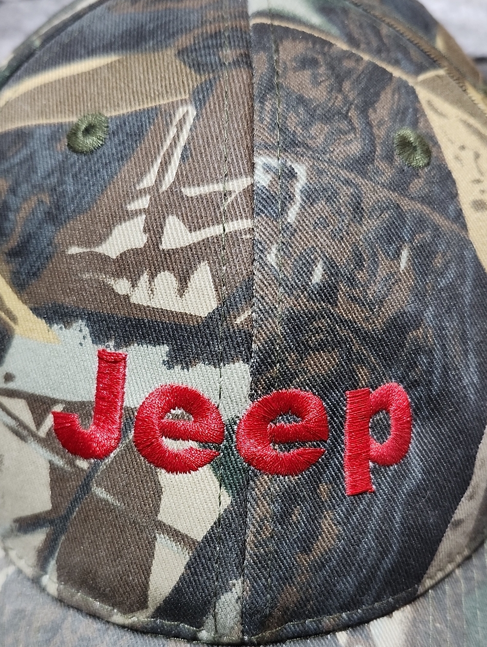VINTAGE NISSIN JEEP RED EMBROIDERED CAMOUFLAGE COLLECTIBLE BASEBALL CAP HAT - Picture 2 of 13